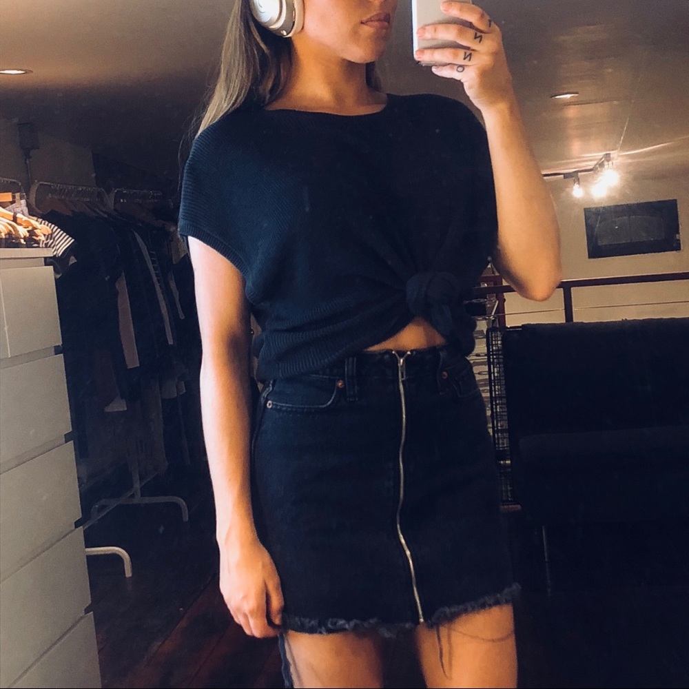 Forever 21 sleeveless baggy sweater top